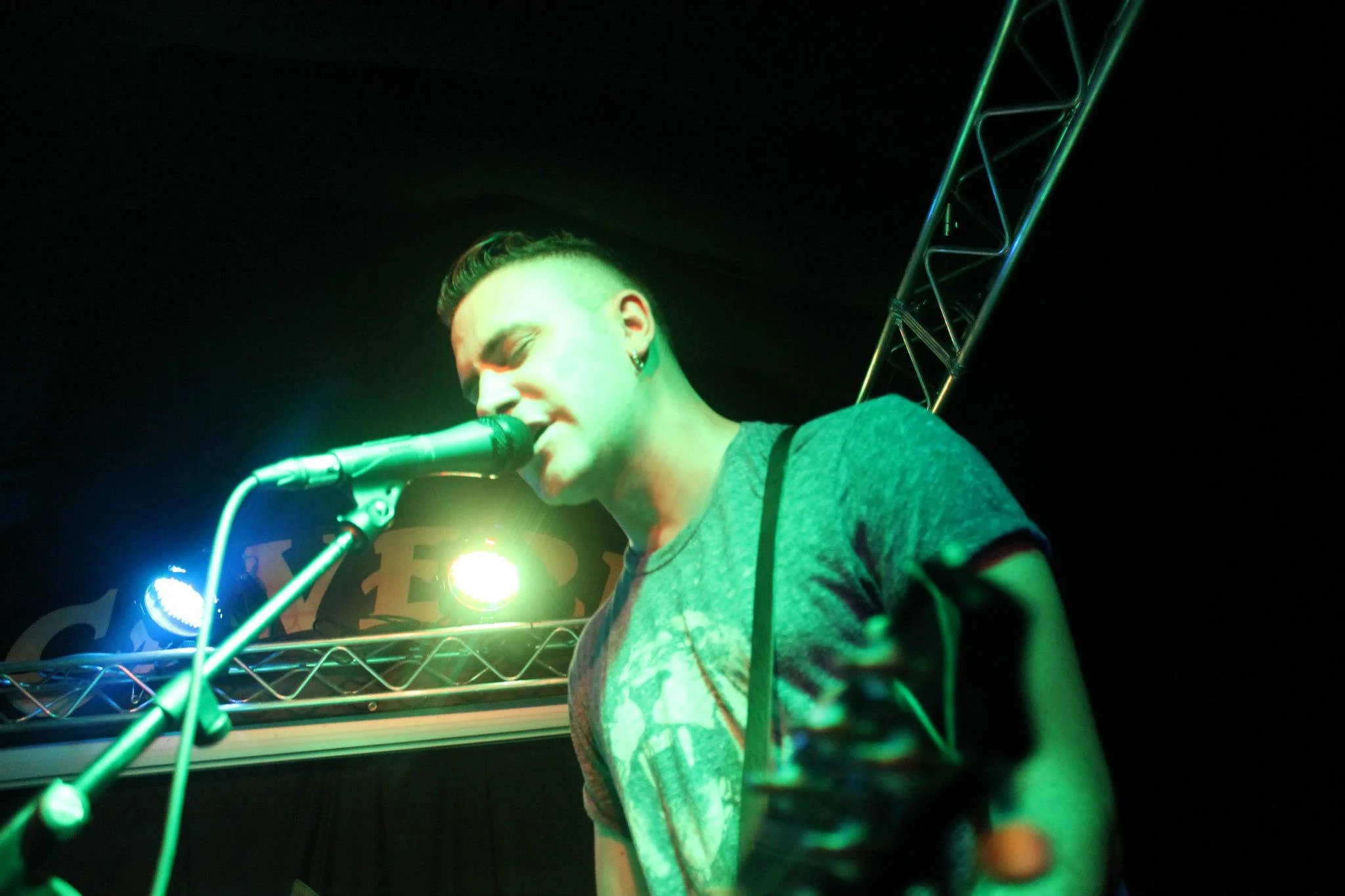 DAKINIZ live at CAVERN CLUB