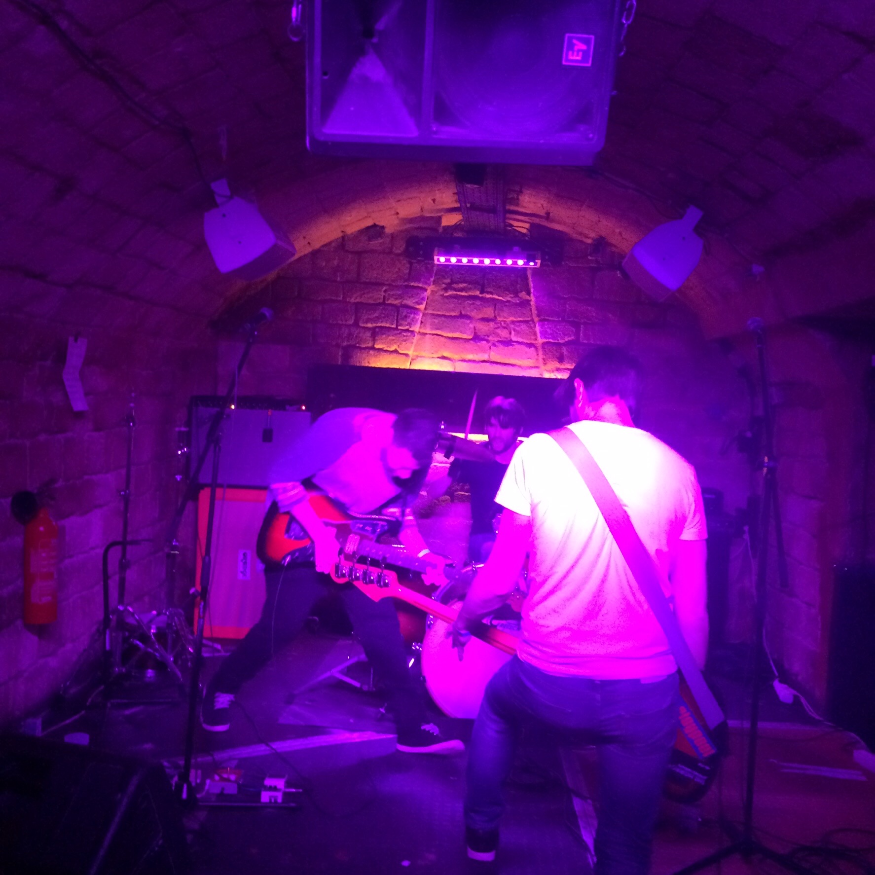 DAKINIZ live at LE KLUB