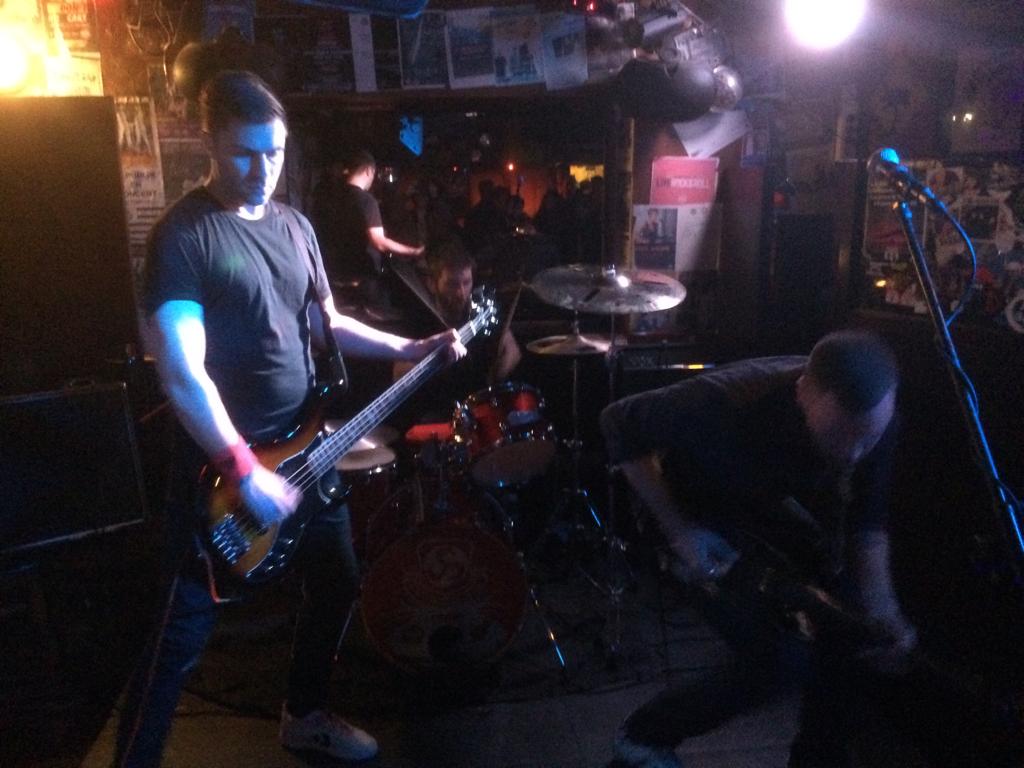 DAKINIZ live at LE TRUSKEL