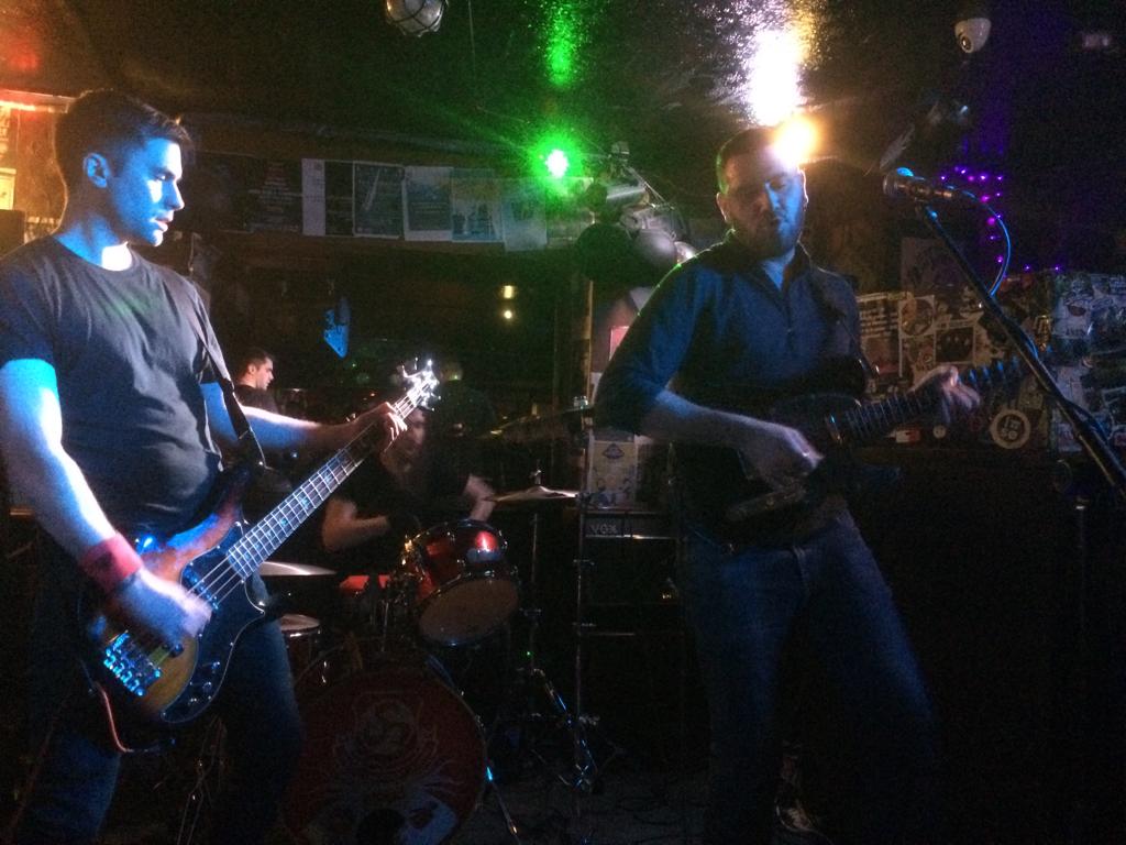 DAKINIZ live at LE TRUSKEL