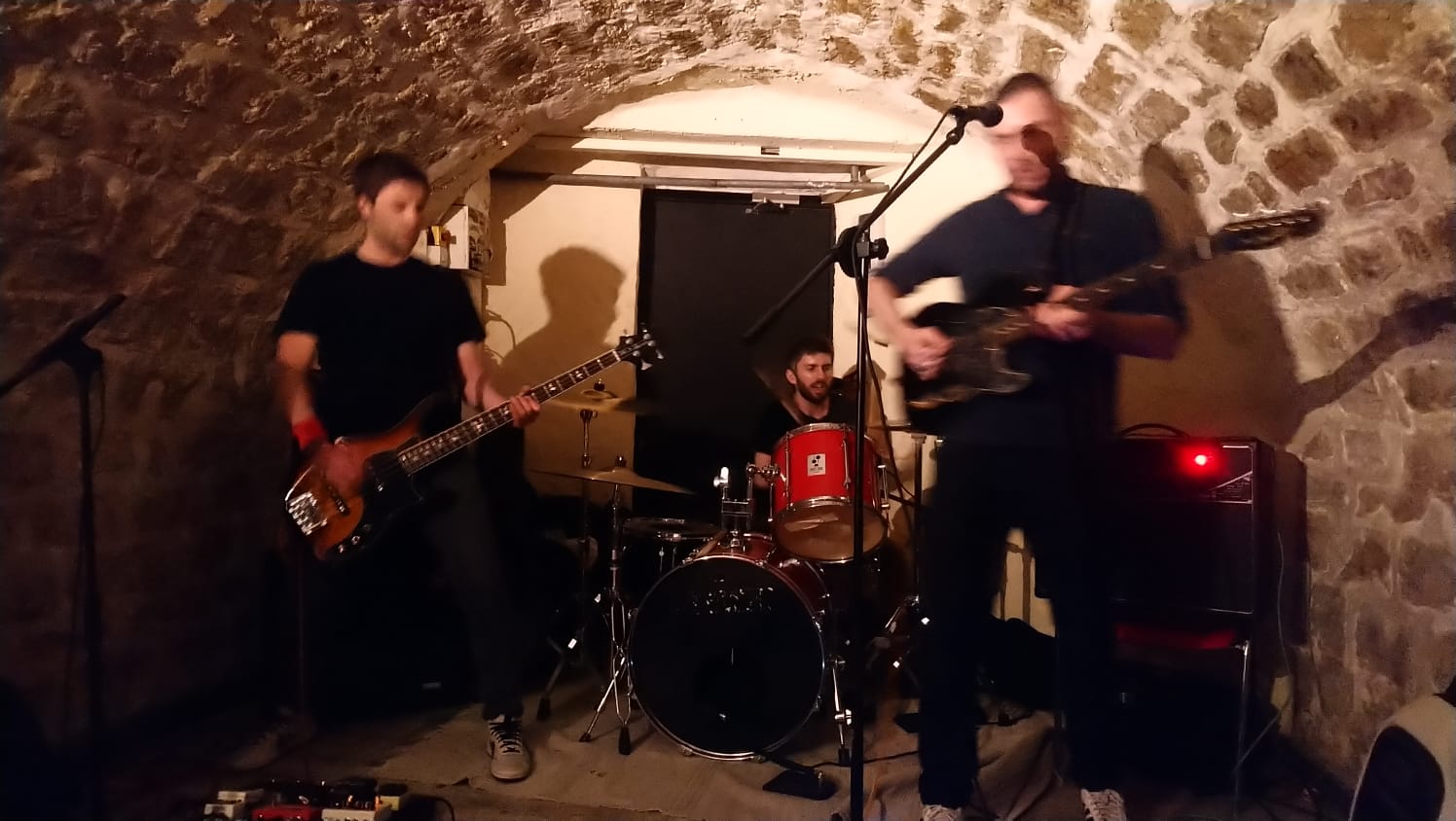 DAKINIZ live at LA CANTINE DE BELLEVILLE