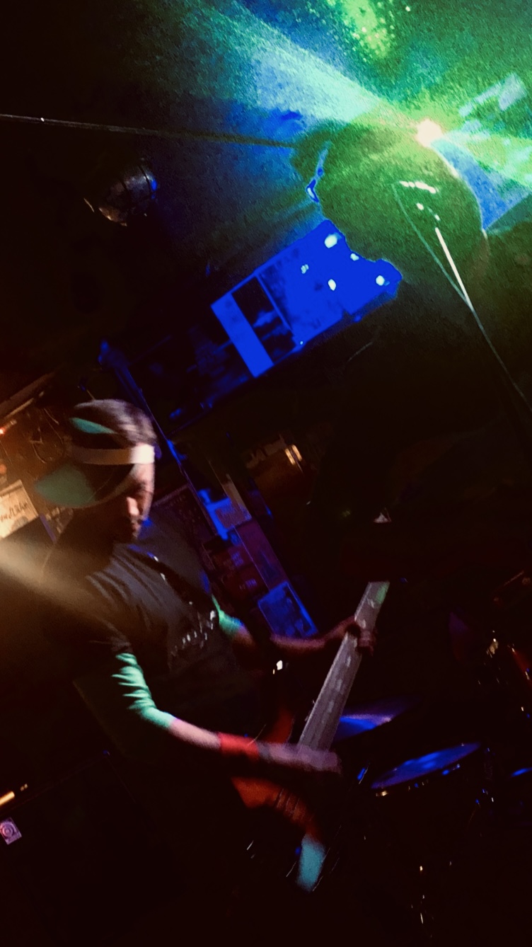 DAKINIZ live at TRUSKEL